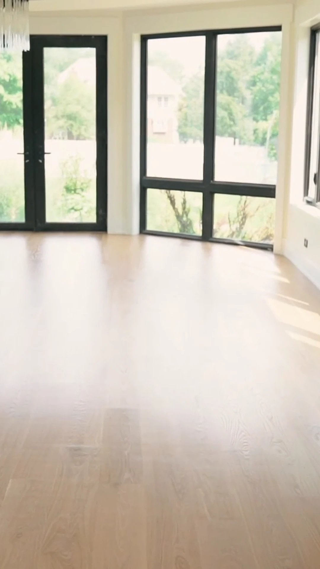 Royal Flooring Hero